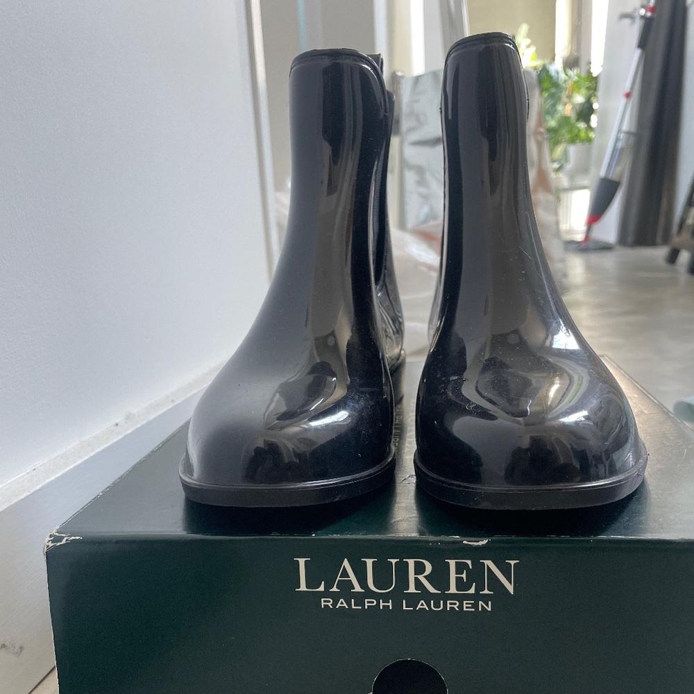 Lauren Ralph Lauren Black Rubber Tally Bo Rain Short Rubber Rain Boot